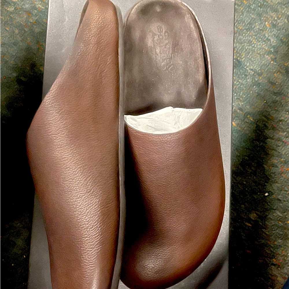 Crosby Square brown leather clogs from Banana Republic sz 11